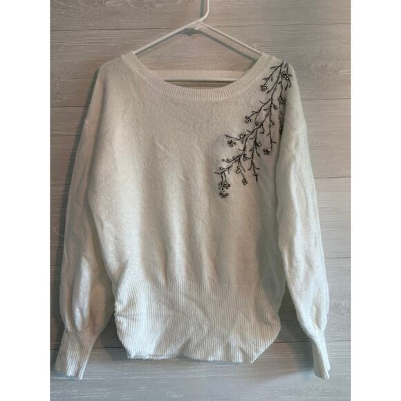 Democracy Women’s Embroidered Sweater - size X-Small - Picture 1 of 7